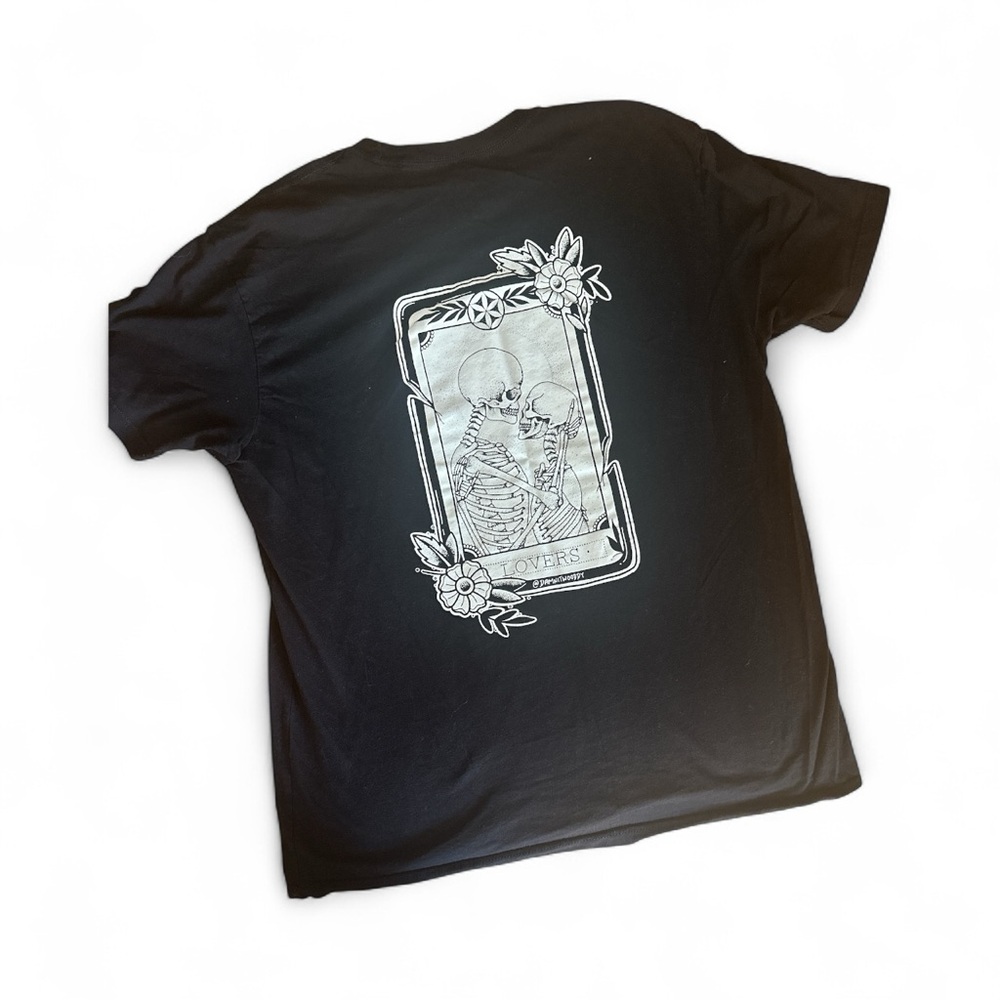 Black Graphic T-Shirt - EUC - Picture 2 of 3